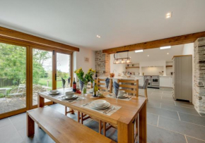 Lincombe Barn